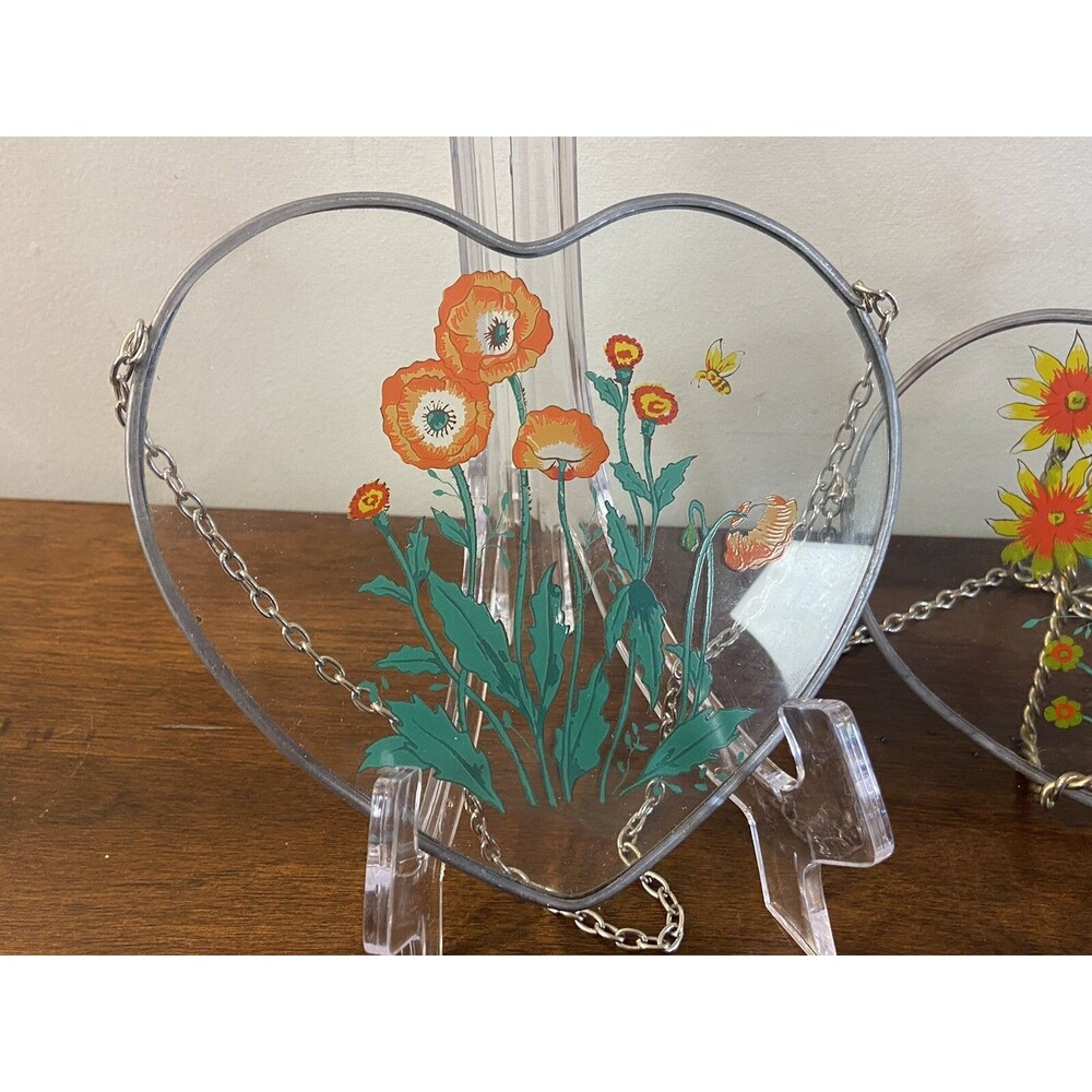 Heart Shape Sun Catchers Window Floral Hanging Butterfly Set 2 Metal Trim Chain - Picture 2 of 5